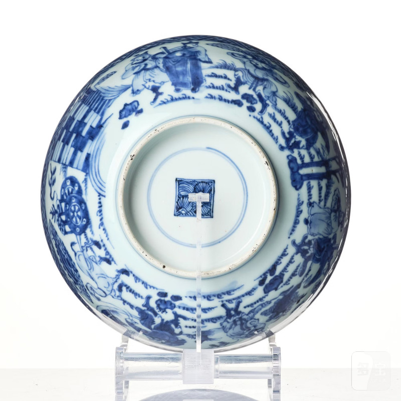 A blue and white 'foreigners bearing gifts' bowl, - 图6